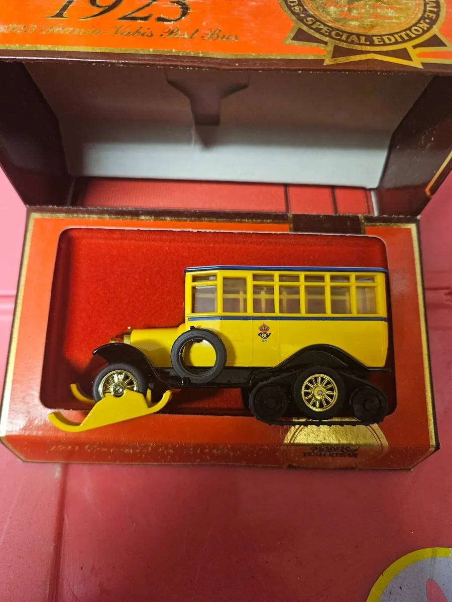 Matchbox Yesteryear Post Bus - Image 4