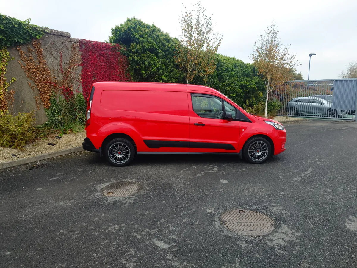 Ford Transit Connect LWB 120 - Image 4