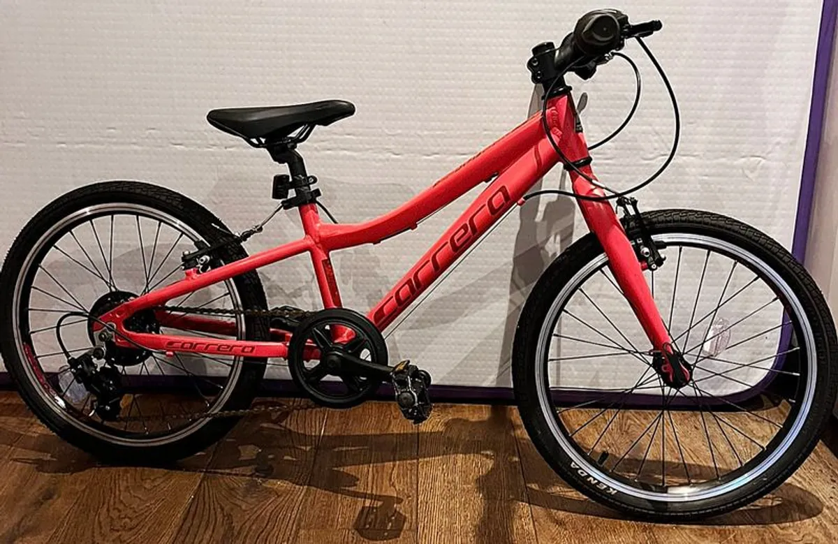 Pink Carrera Saruna Junior Hybrid Bike - 20" Wheel - Image 1