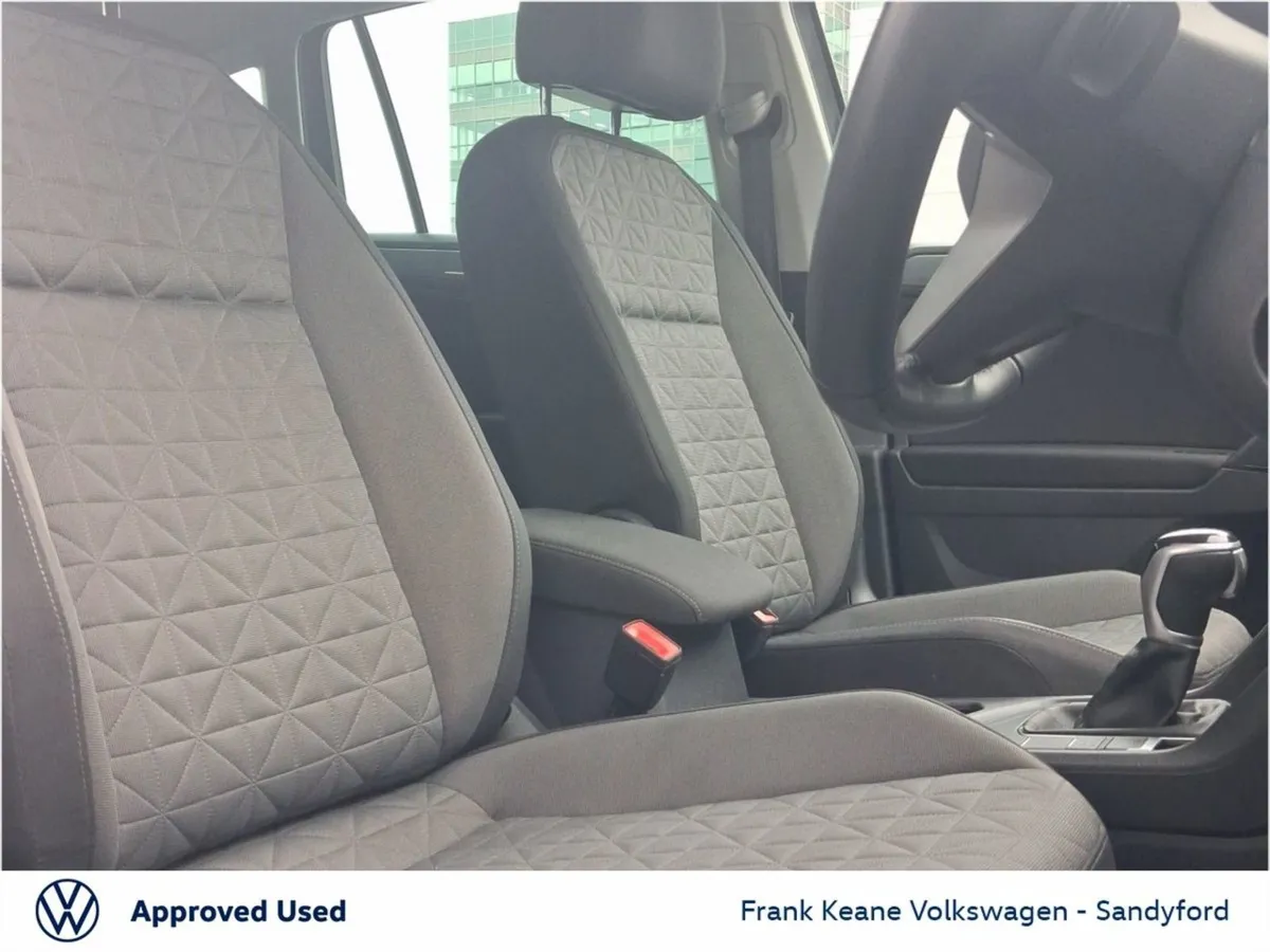 Volkswagen Tiguan  life  1.4tsi Phev 245HP  frank - Image 4