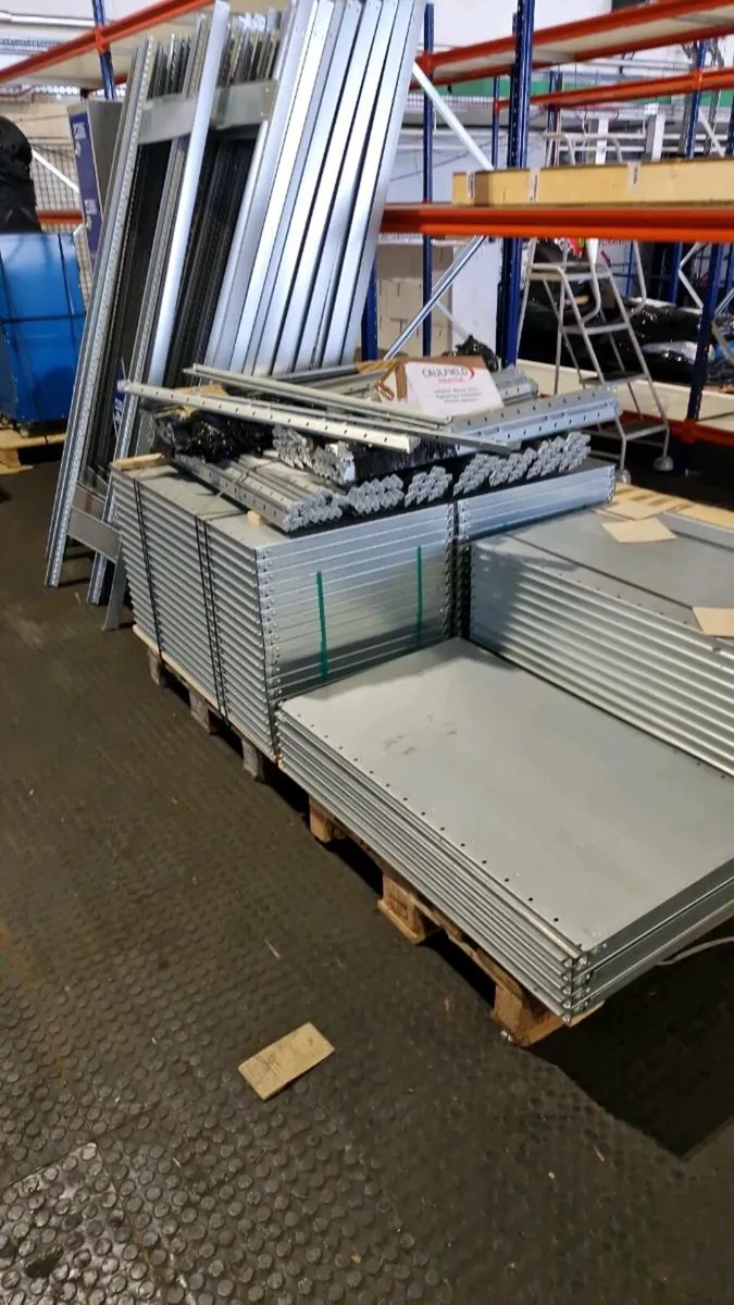 Shelving new - Image 1
