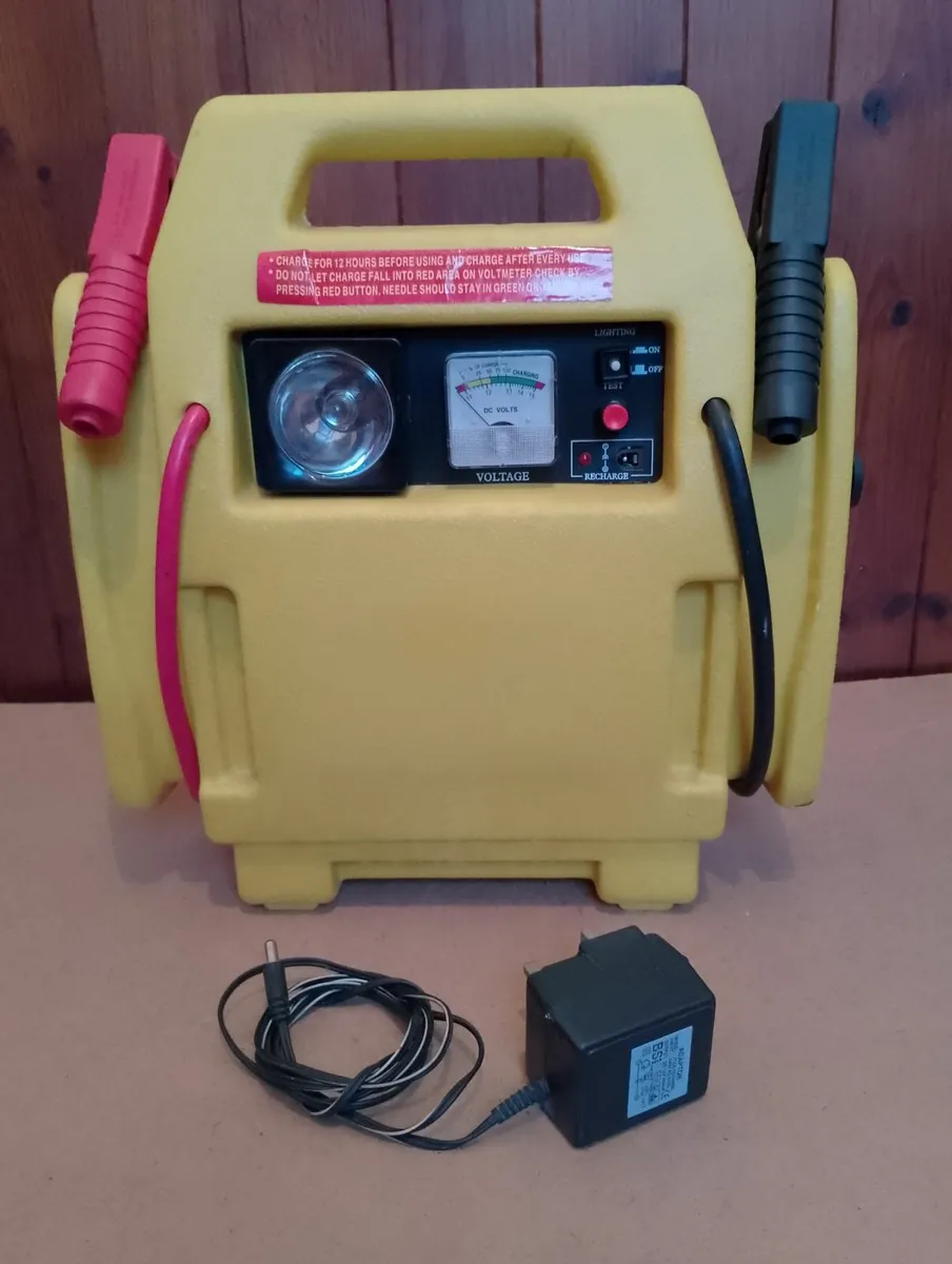 Booster pack with air compressor - Image 1
