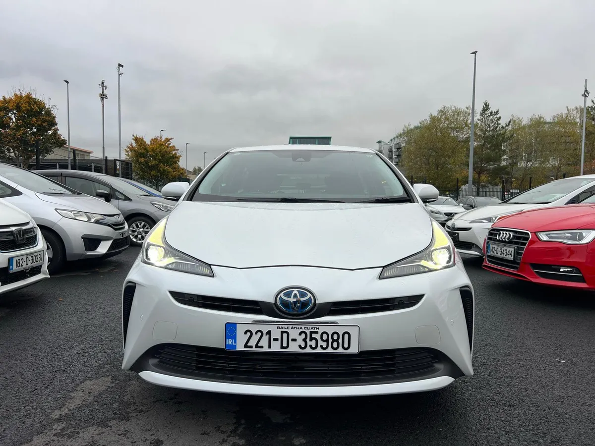 Toyota Prius 2022 - Image 1
