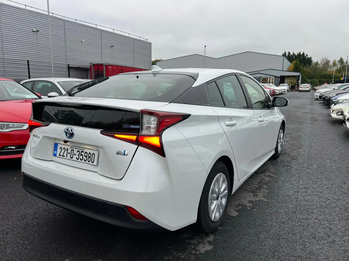 Toyota Prius 2022 - Image 3