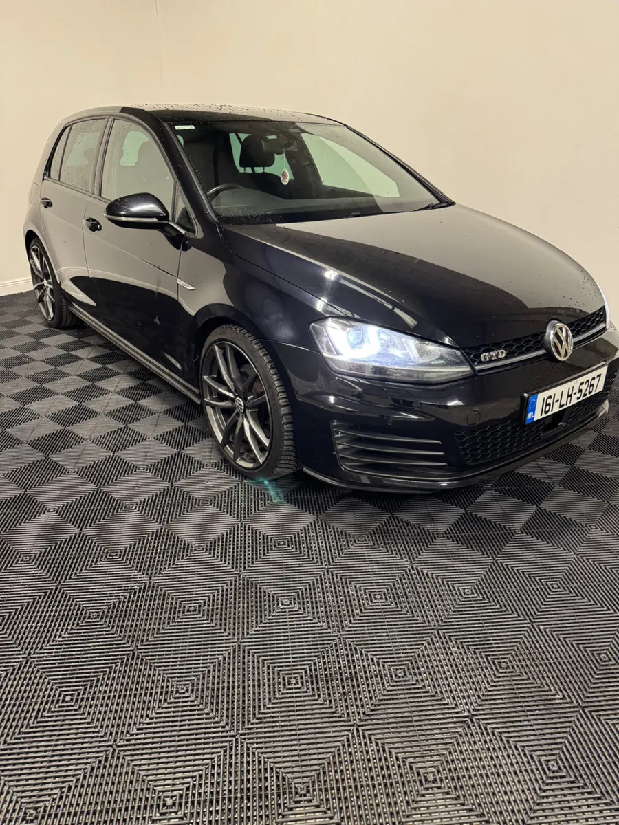 2016 Volkswagen Golf GTD DSG - Image 1