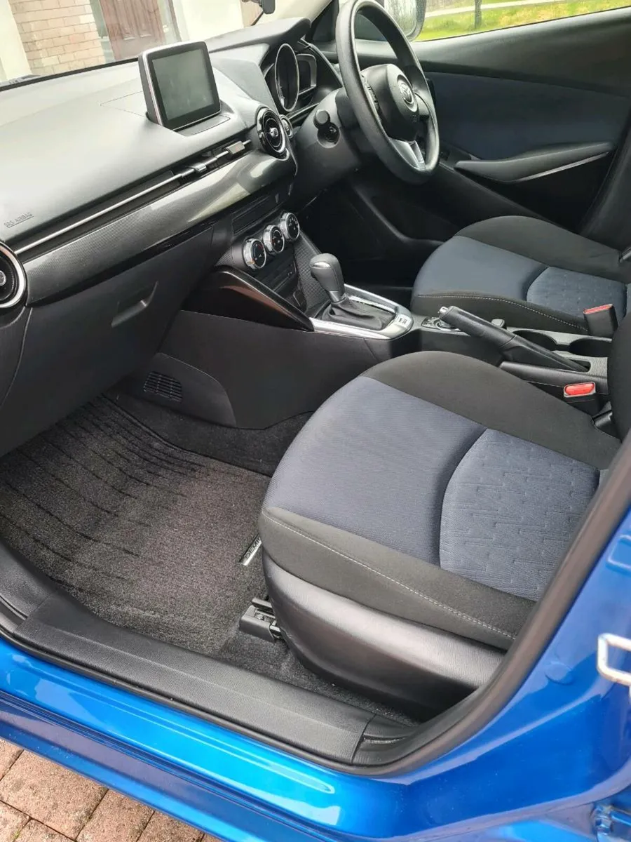 Mazda Demio - Image 3