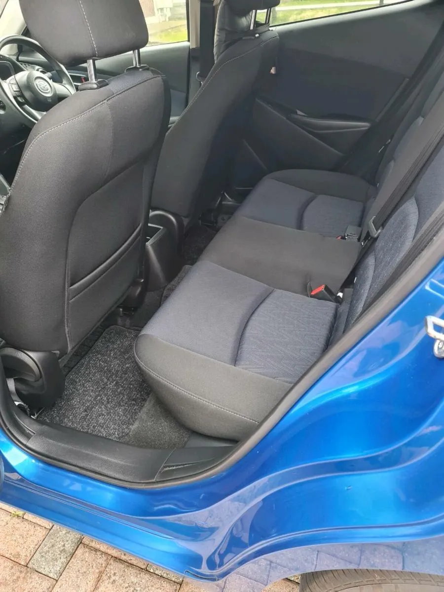 Mazda Demio - Image 4