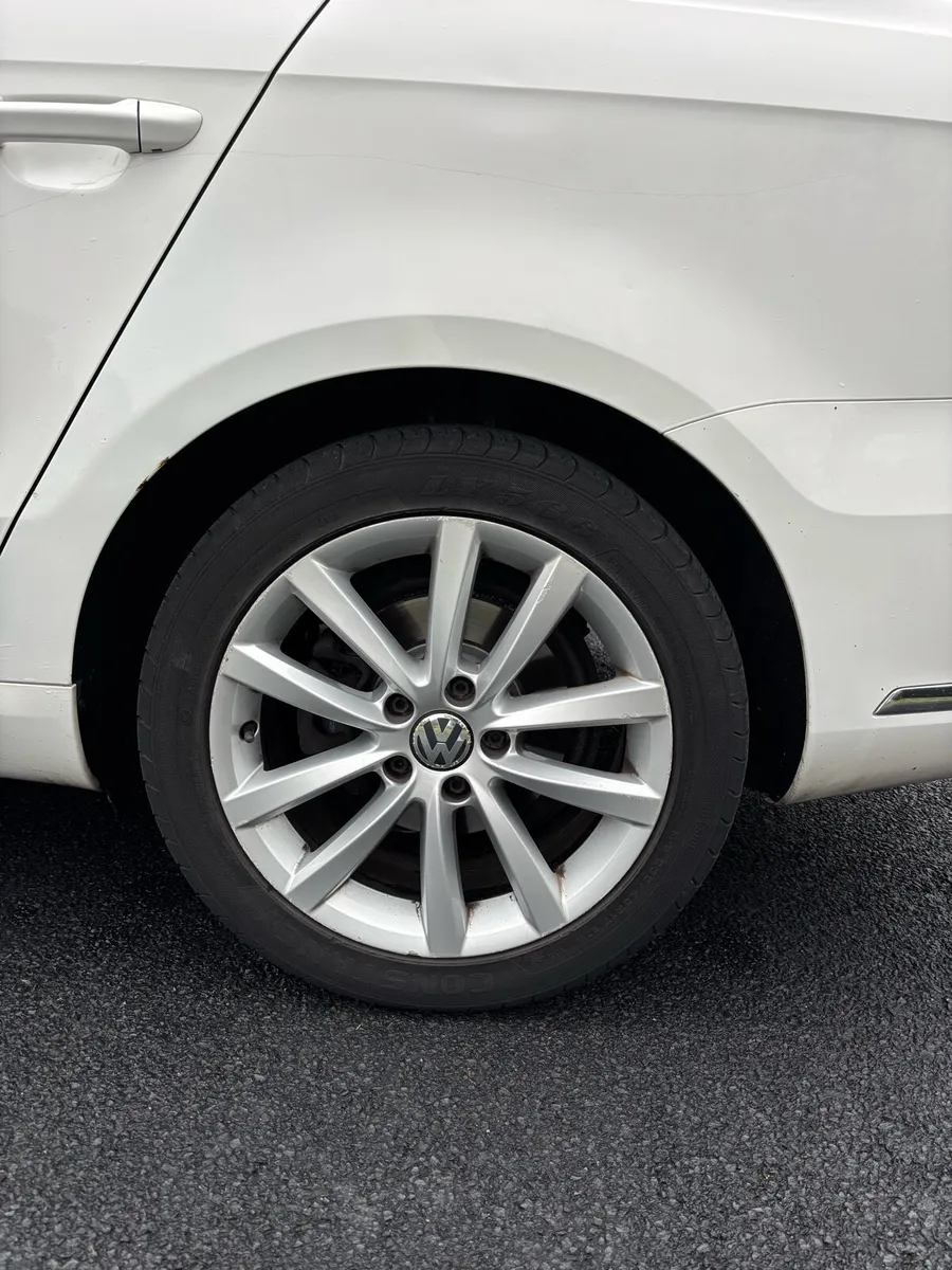 131 TDI highline Passat *LOW MILEAGE* - Image 4