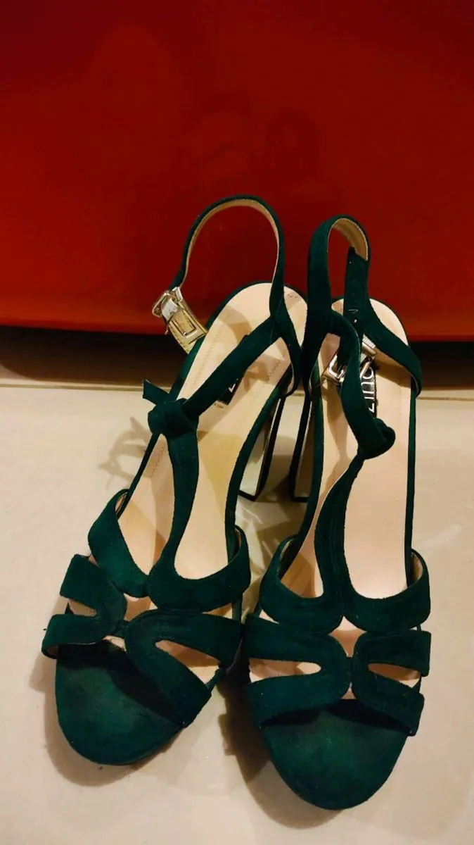 Stylish QUIZ Green Strappy Heels – Elegant & Eye-C - Image 2