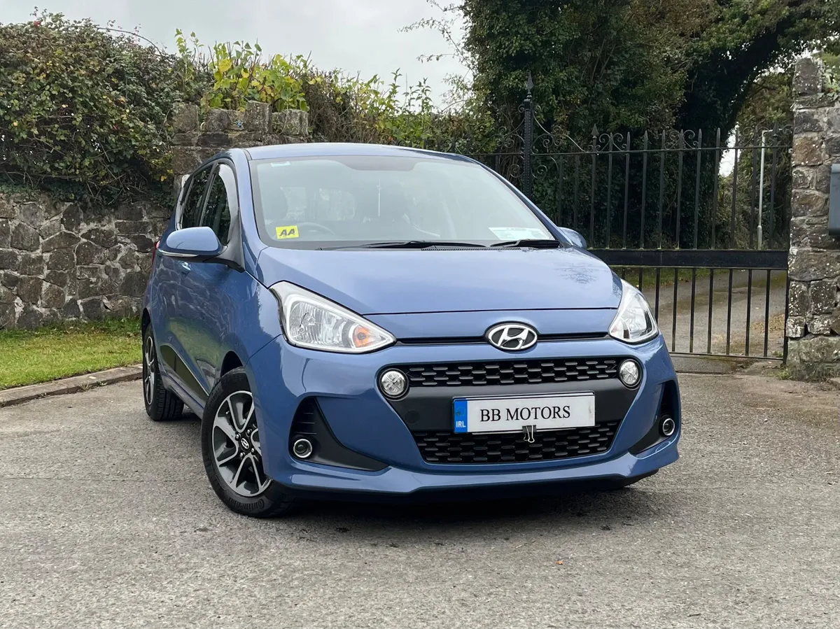 Hyundai i10 1.0 Deluxe - Image 2