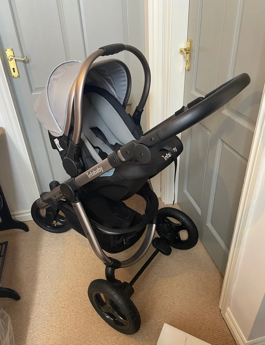 Infababy Ultimo 3 Wheeler Travel System - Image 3