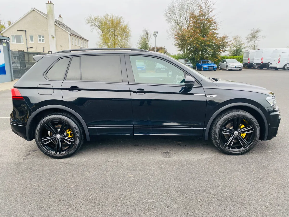 VOLKSWAGEN TIGUAN R-LINE DSG AUTO 2020 - Image 4