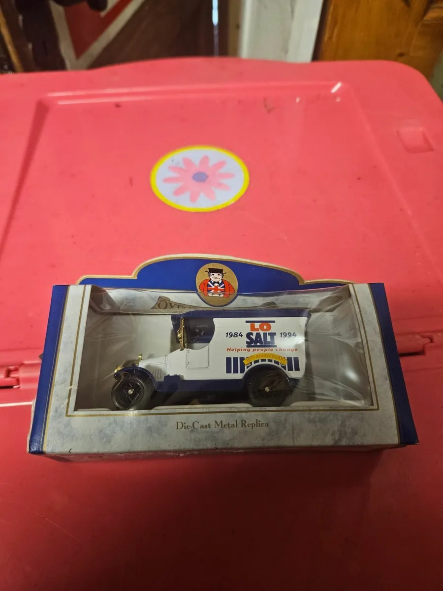 Corgi Oxford Van
