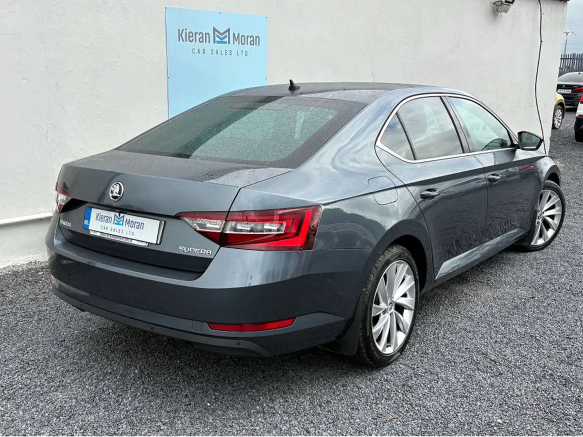 Skoda Superb STYLE 2.0 TDI 150BHP 4DR - Image 2