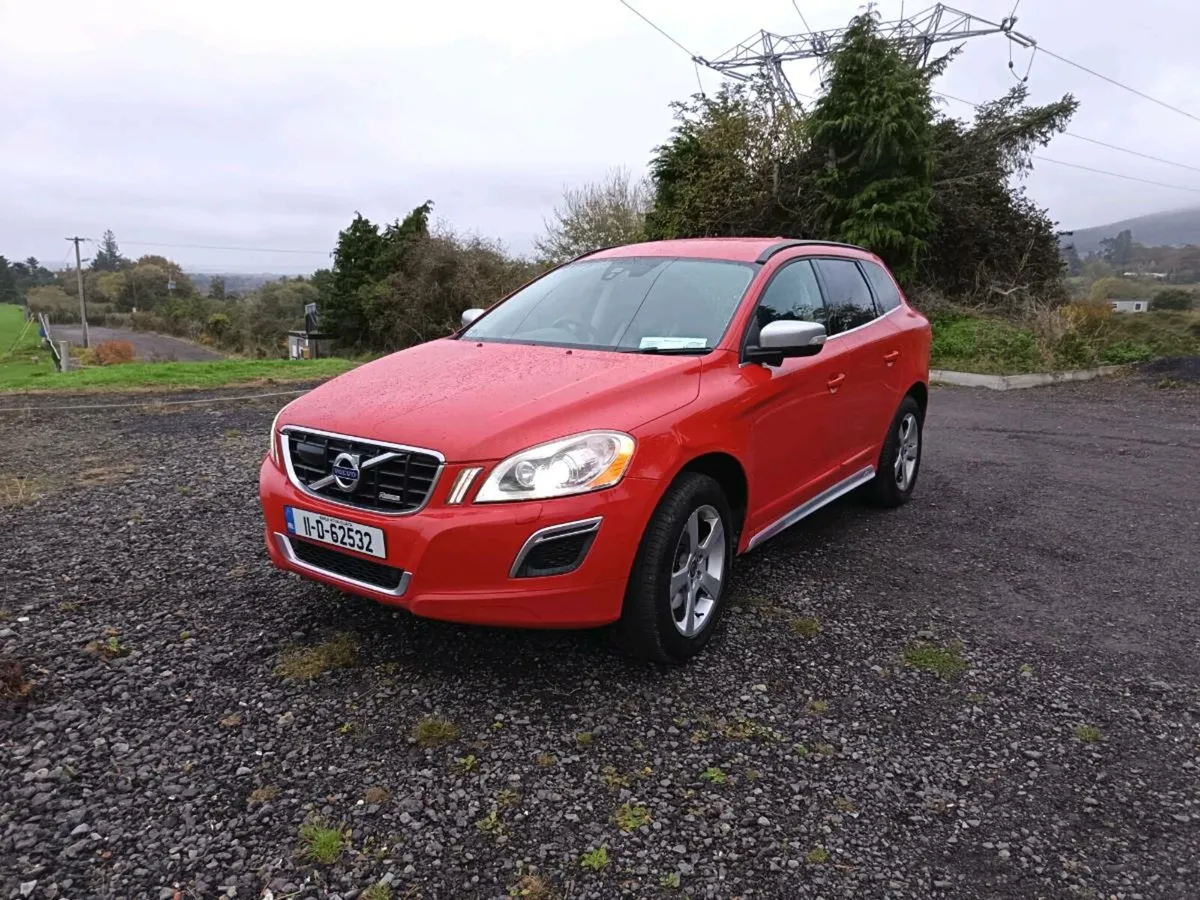 Volvo Xc60 R-Design - Automatic - Image 2