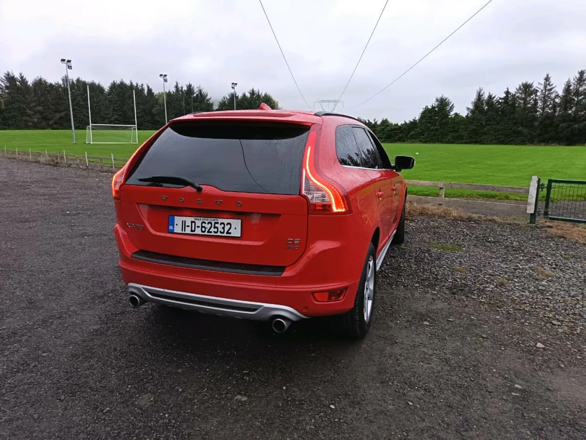 Volvo Xc60 R-Design - Automatic - Image 3