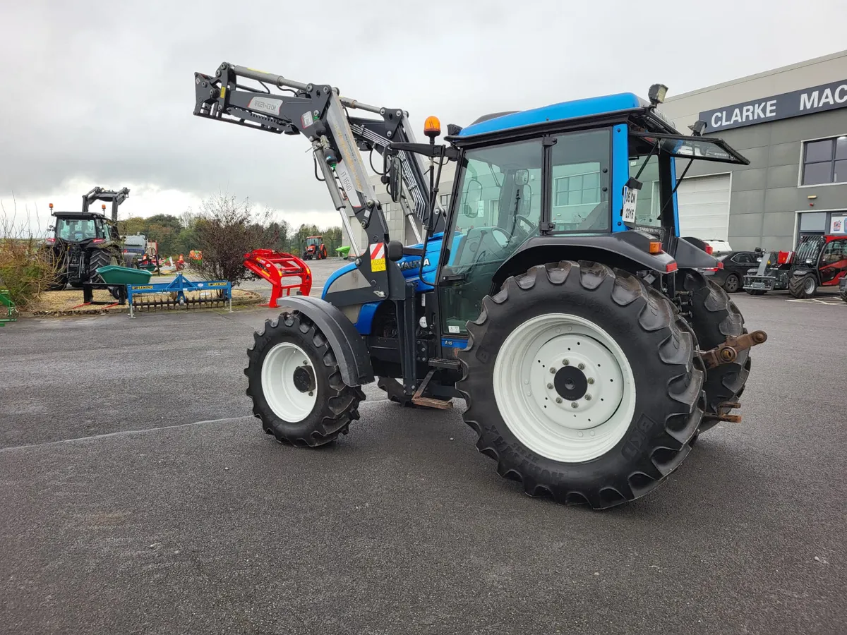 2006 Valtra A95 - Image 3