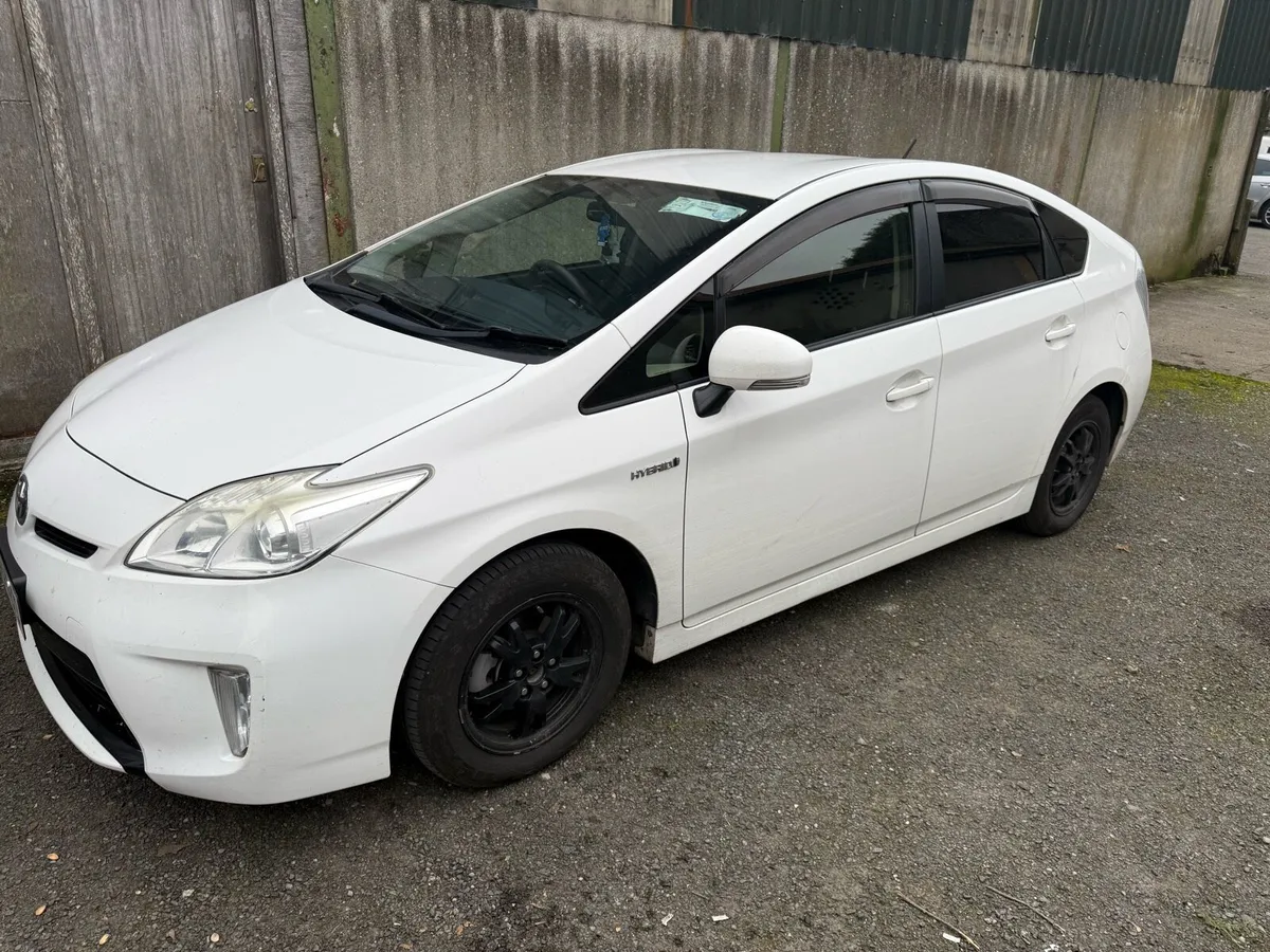 Toyota Prius - Image 2