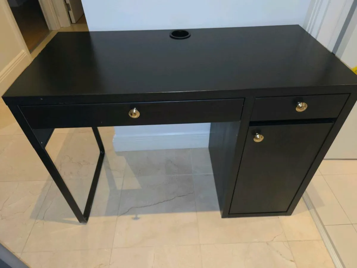 Office desk - Image 3