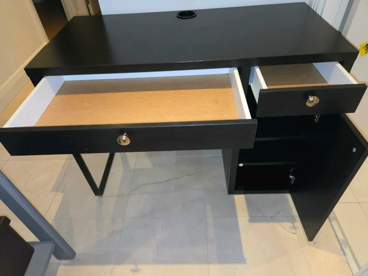 Office desk - Image 4