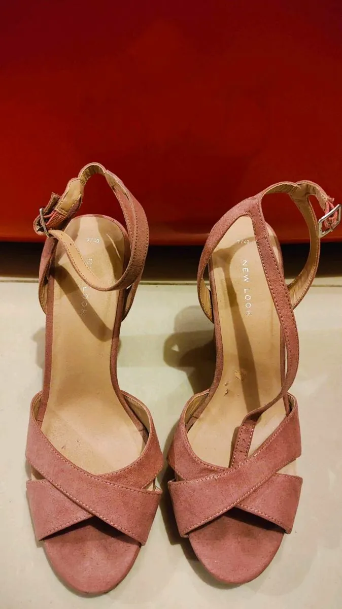 Chic NEW LOOK Pink Strappy Heels – Feminine & Flat - Image 3