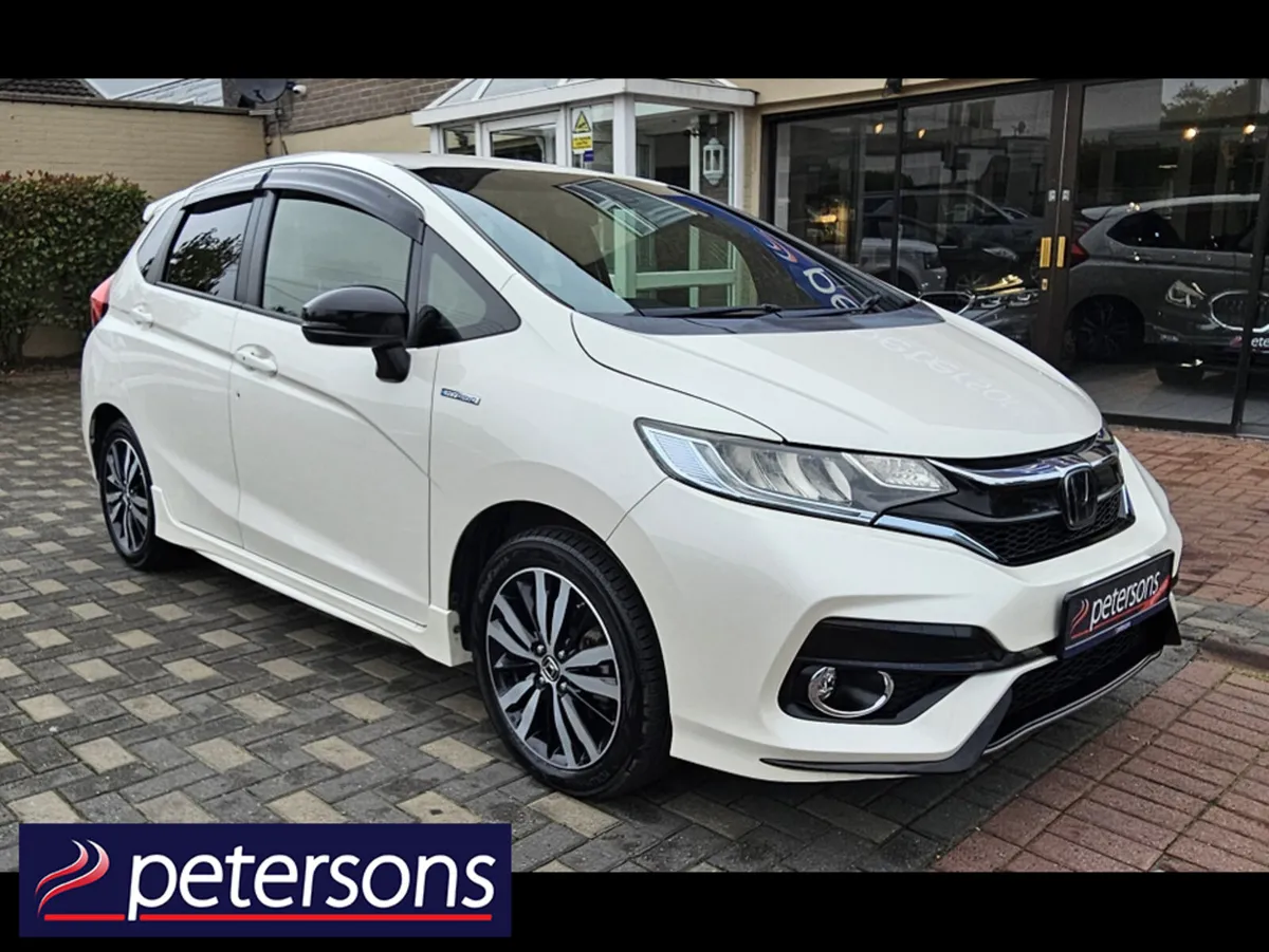 Honda Fit 1.5 PETROL HYBRID AUTOMATIC  F PACKAGE - - Image 3
