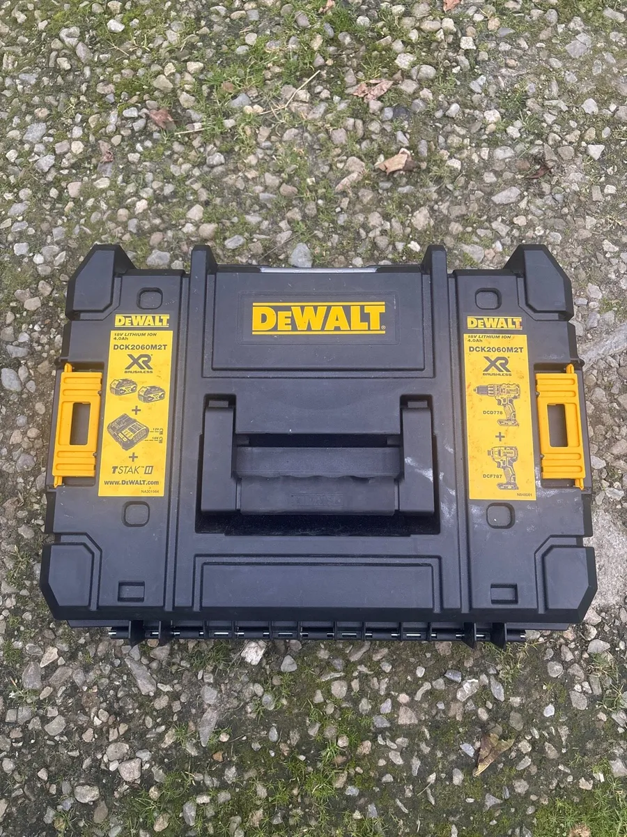 DeWalt Combi & Impact Driver - Image 2
