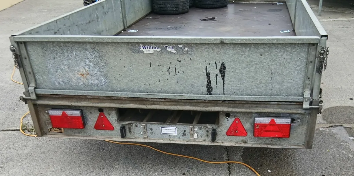 Iver Williams tri axel  trailer - Image 1