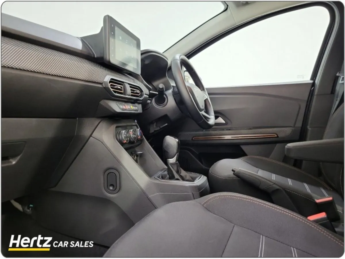 Dacia Sandero Stepway Expression CVT 1.0 Petrol A - Image 4