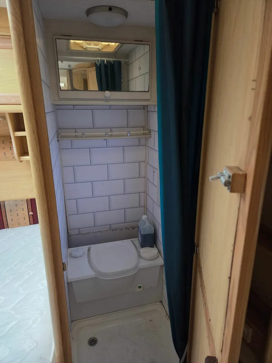Caravan - Image 3
