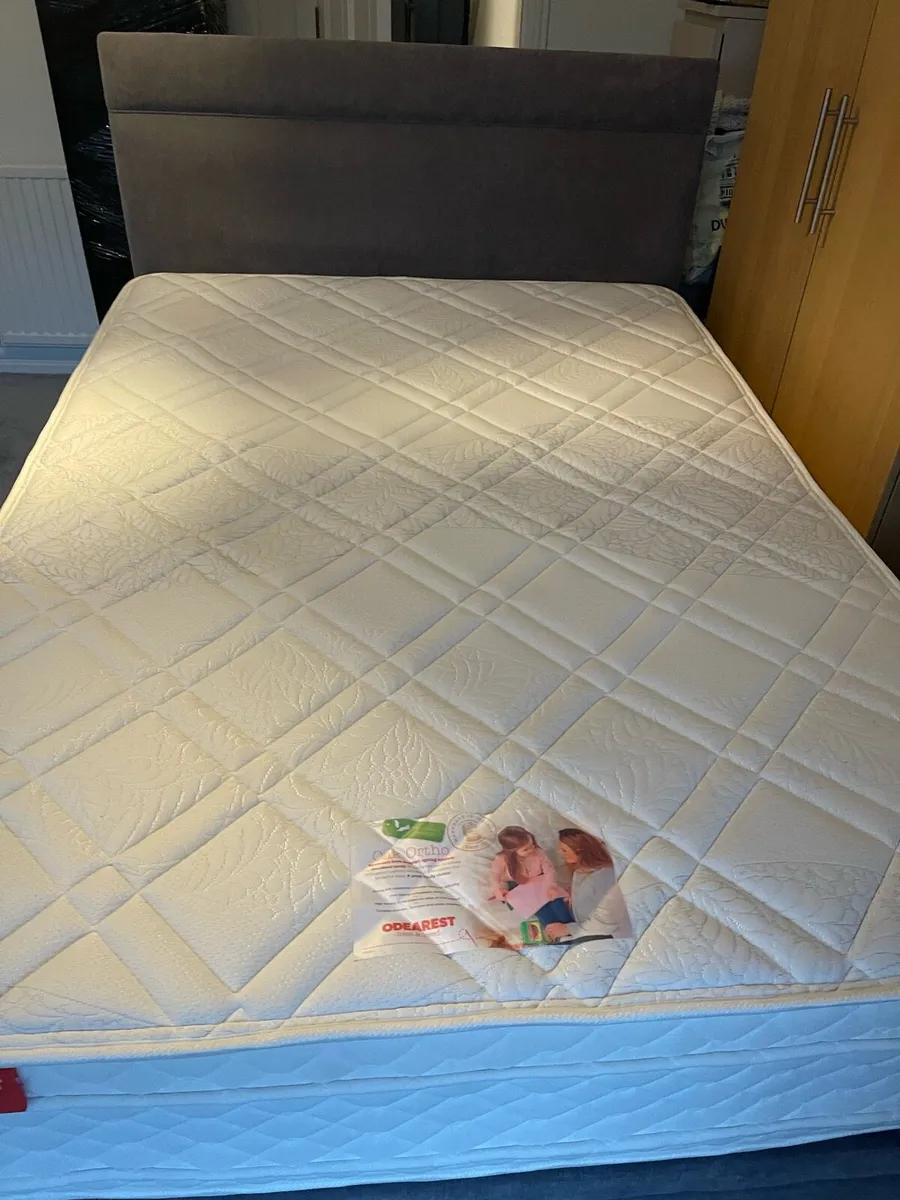 Double bed half ottoman - Image 2