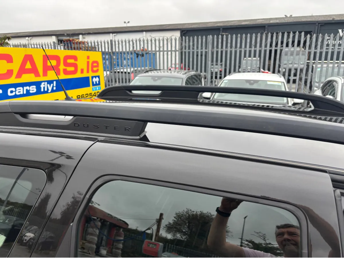 Dacia Duster COMFORT BLUE DCI 115 4X 4X2 5DR - Image 4