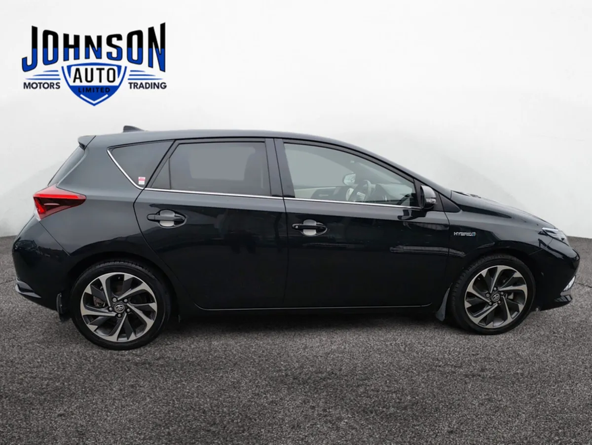 Toyota Auris 1.8 Petrol HYBRID### Full Leather - Image 3