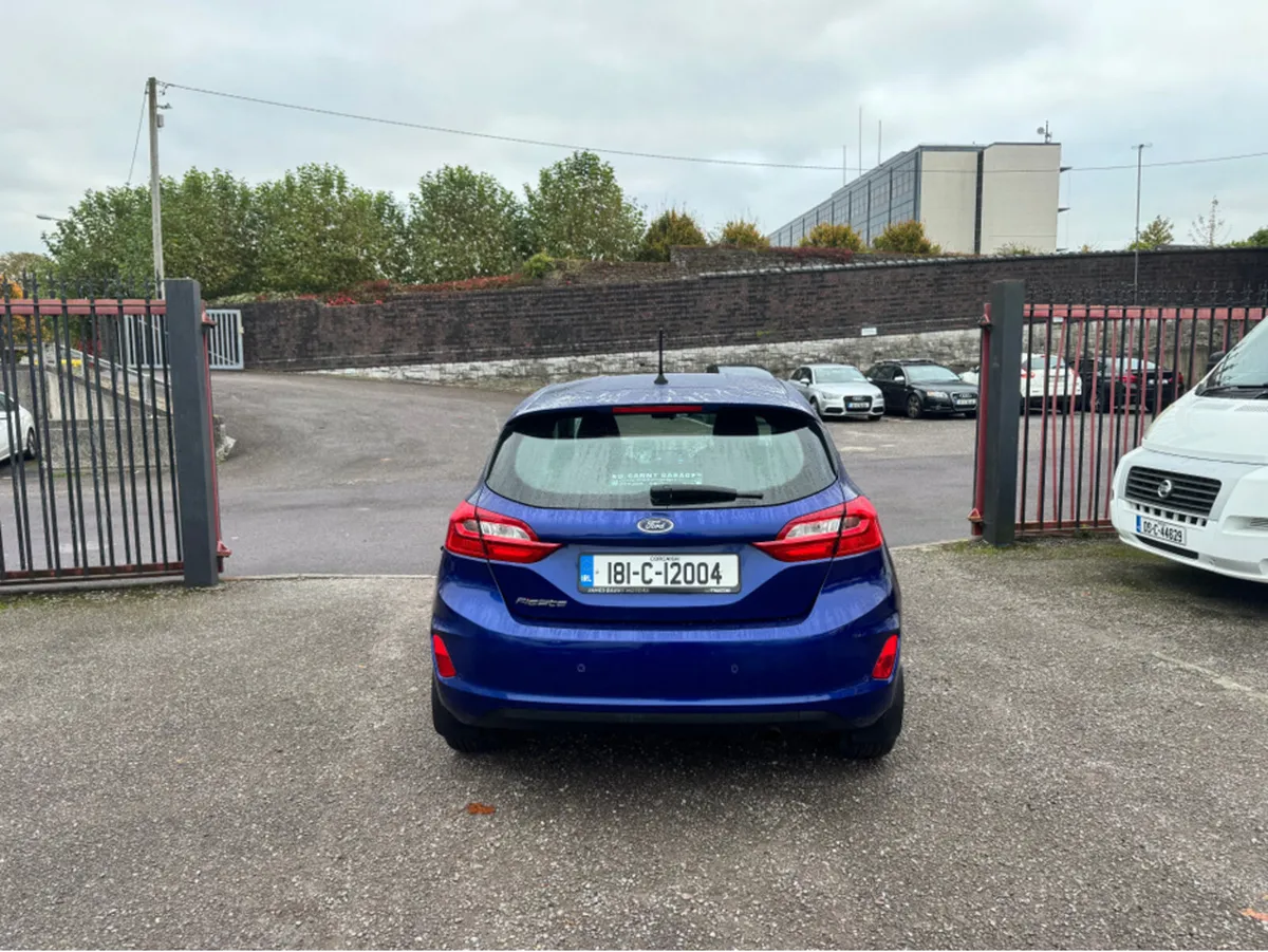 Ford Fiesta TITANIUM 1.1 85PS 5M 4DR - Image 3