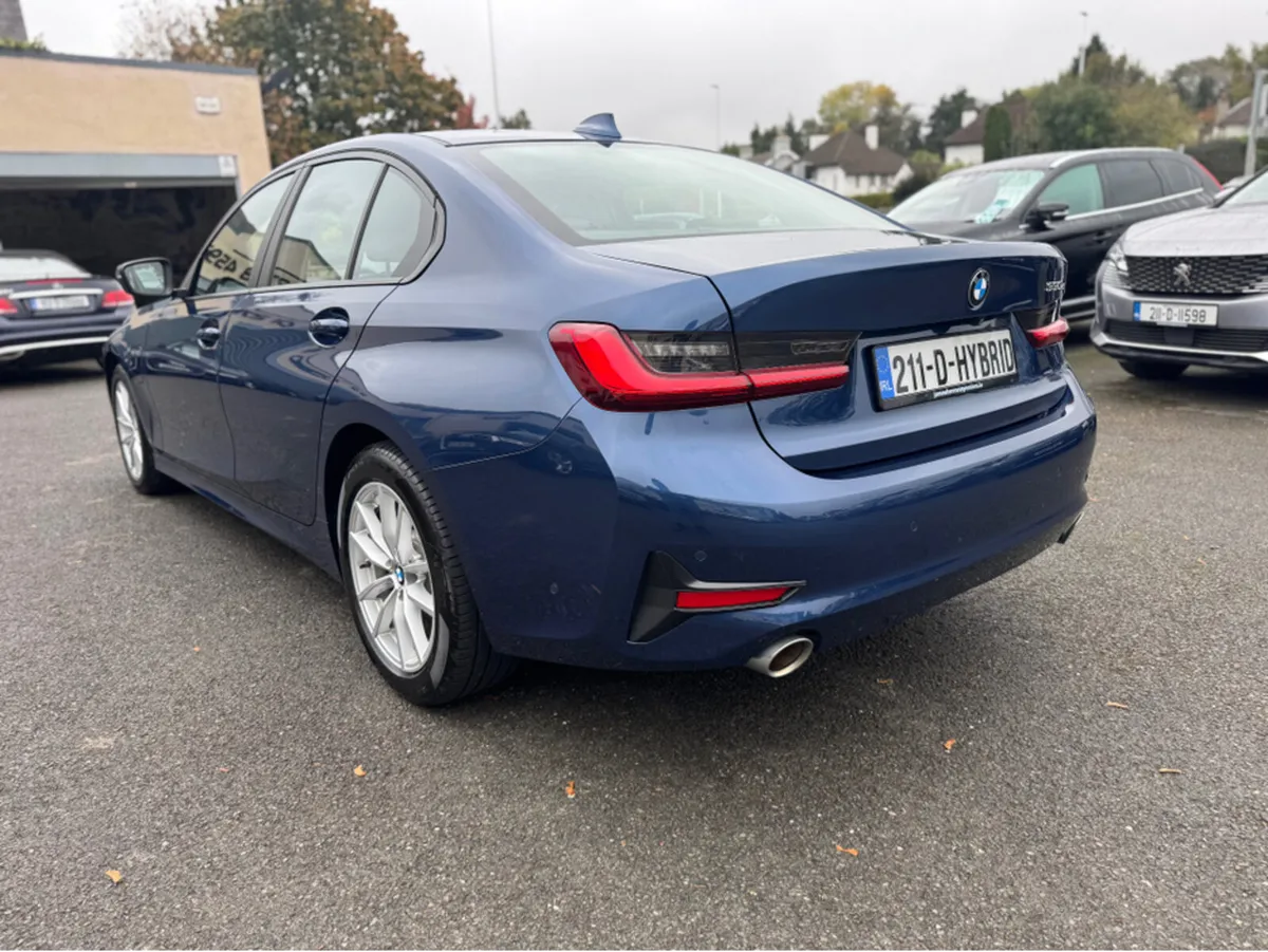 BMW 3-Series 330e SE PRO AUTO - Image 3