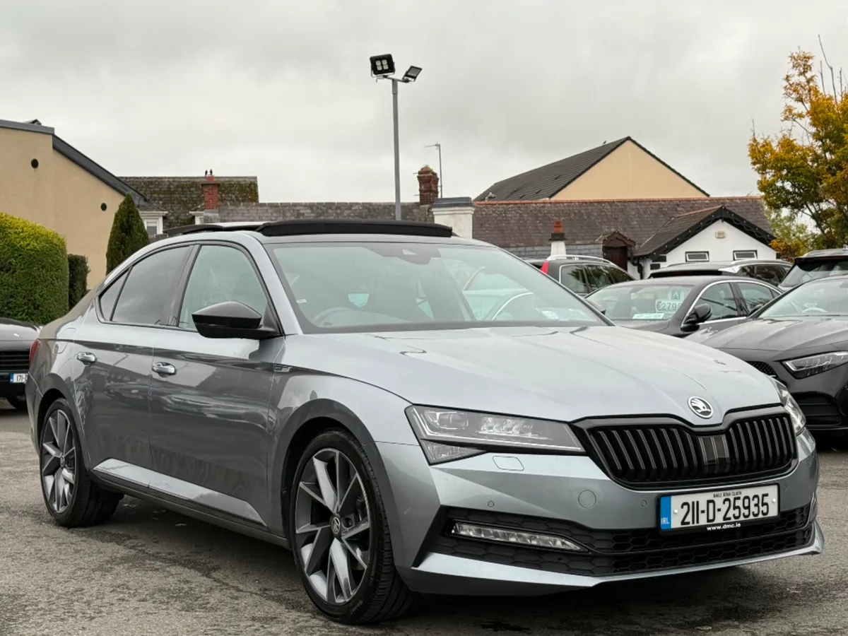 Skoda Superb SPORTLINE 2.0TDI DSG *PAN ROOF* - Image 3