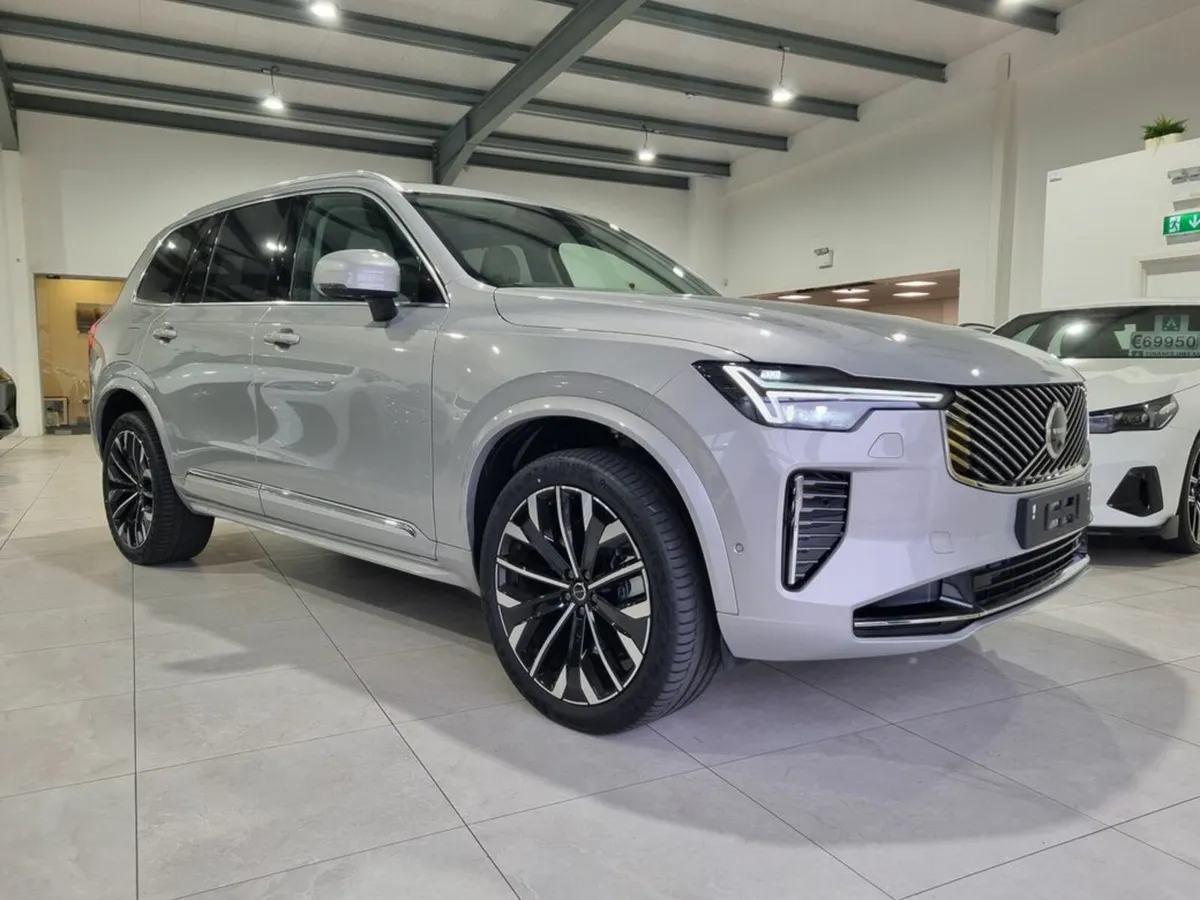 Volvo XC90 ULTRA MODEL - Image 4