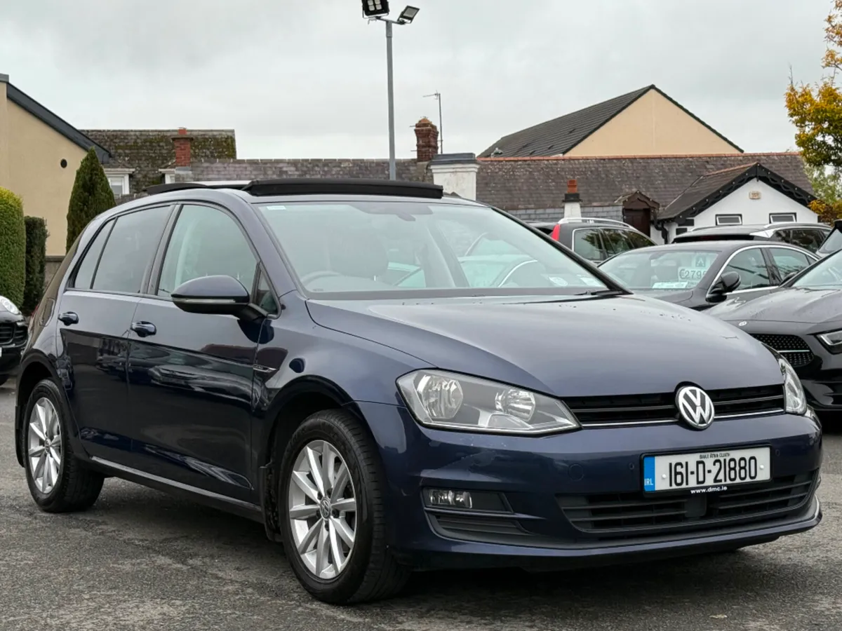 Volkswagen Golf LOUNGE 1.6 TDI 110BHP 5DR *HUGE SP - Image 3