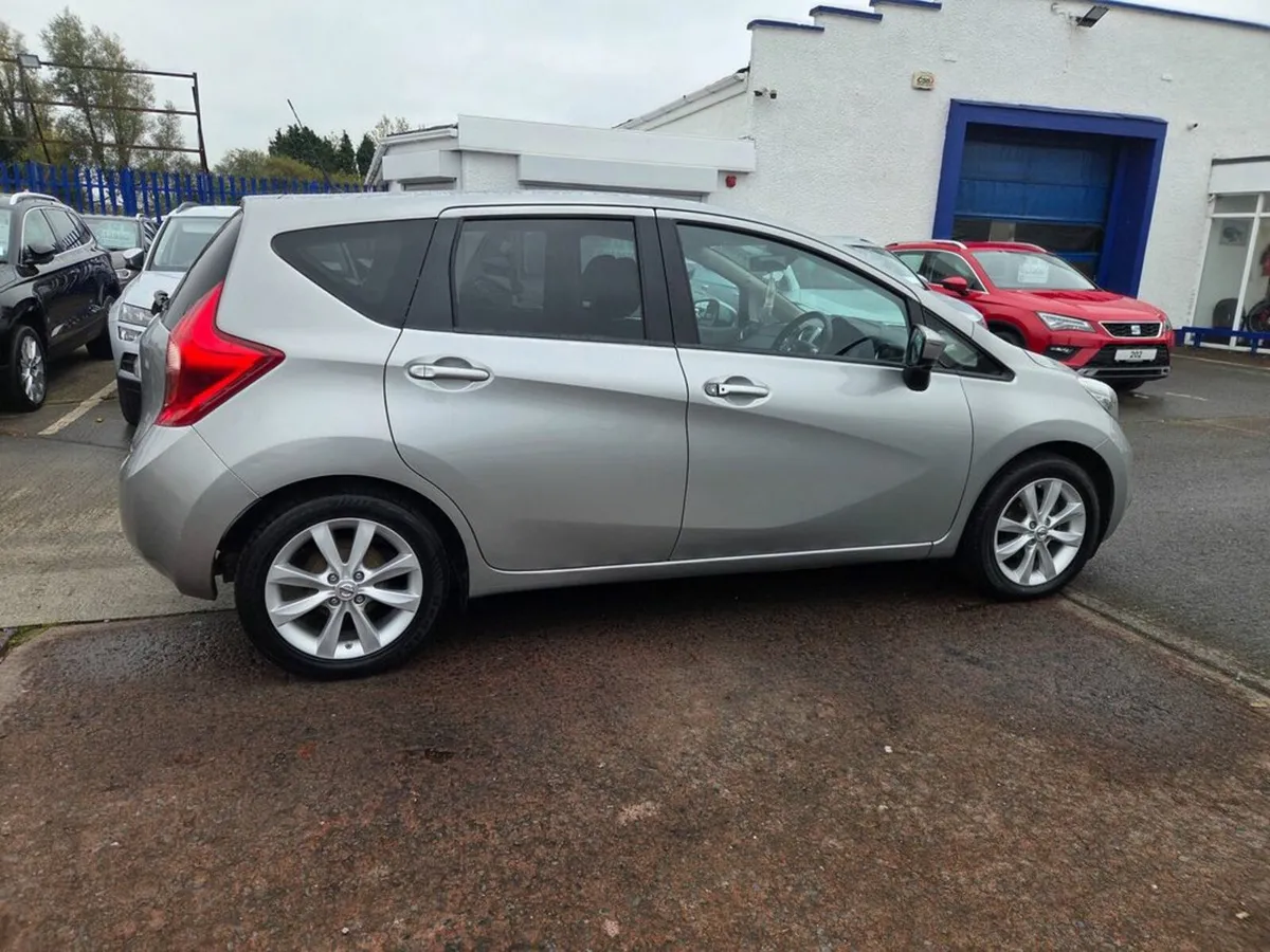 Nissan Note 1.5 DCI Tekna 5DR - Image 2