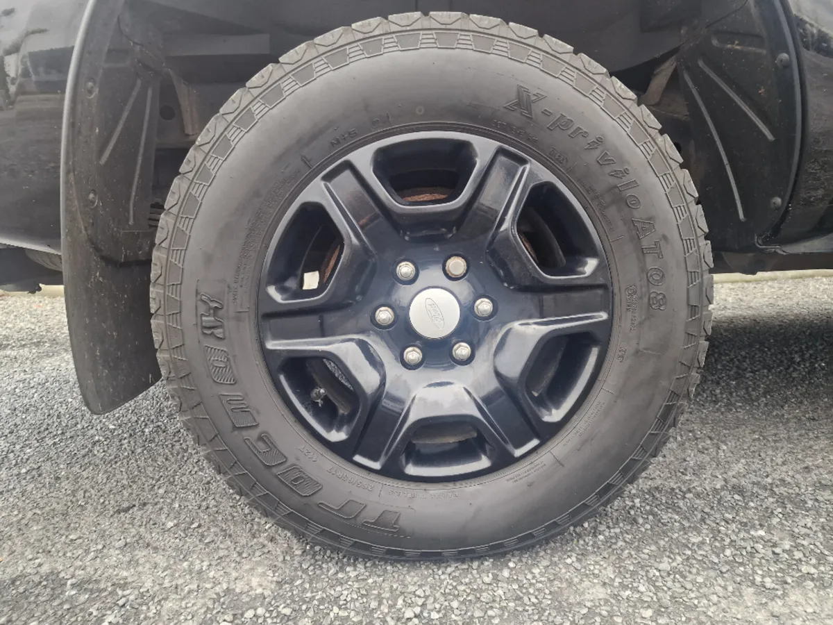 Ford Ranger D/cab Limited 2.2tdci 160PS 4D - Image 4