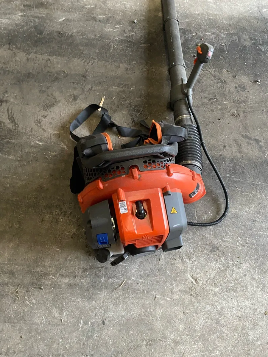 Leaf blower - Image 1