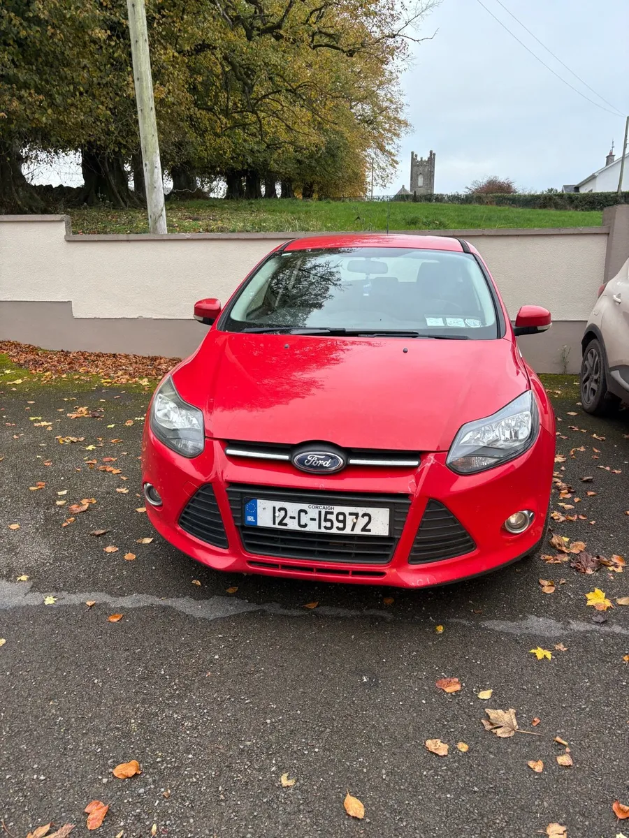 Ford Focus 2012 - Image 2