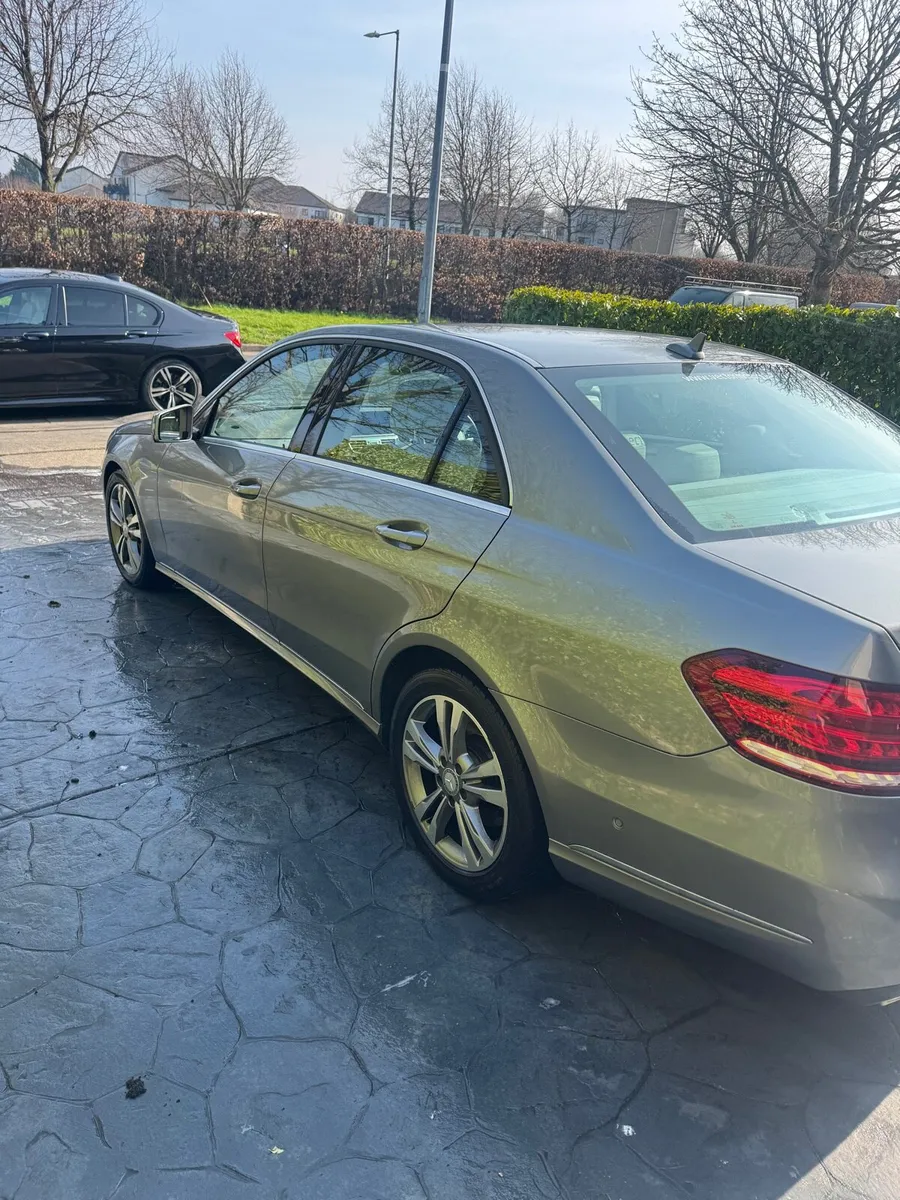 Mercedes-Benz E-Class 2015 - Image 3