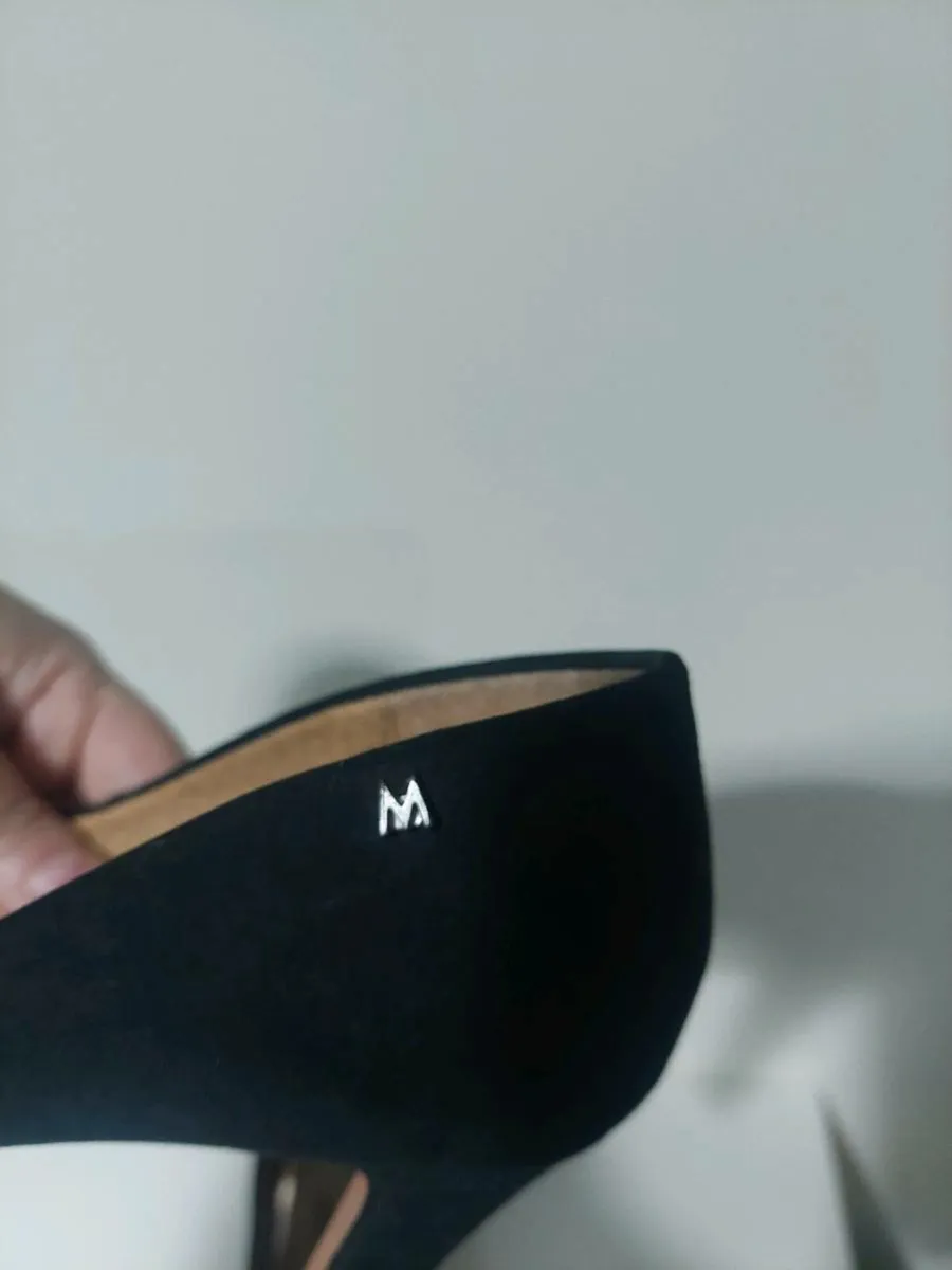 Mariamare suede heels size 6 leather sole - Image 4