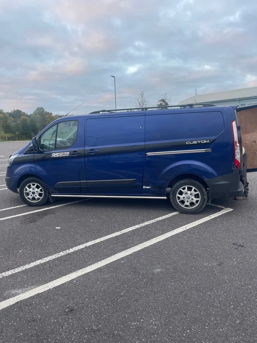 Ford Transit custom sport - Image 2