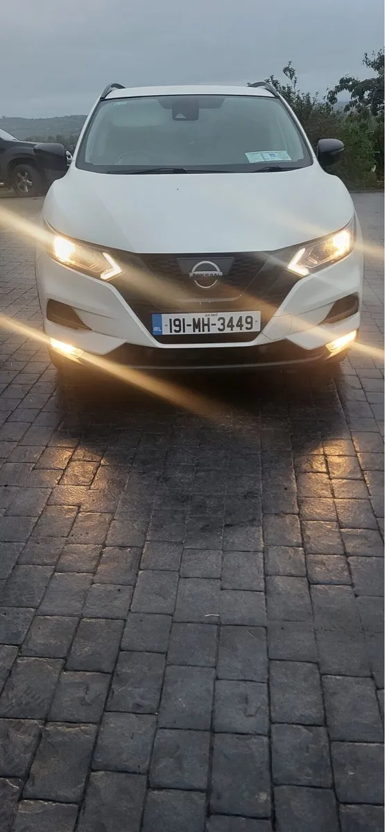 Nissan Qashqai - Image 1