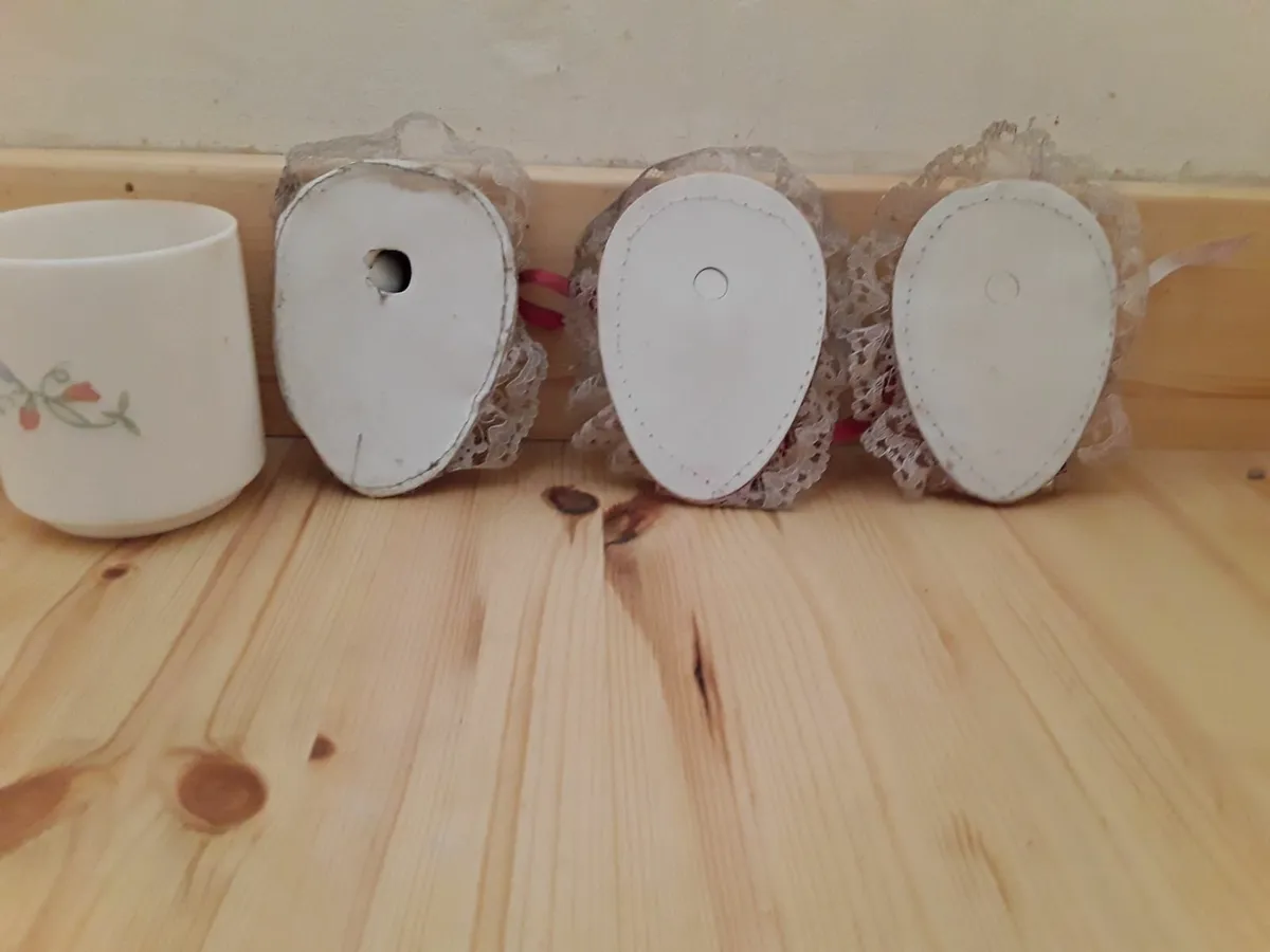 Three small retro wall decorative mask - Image 3