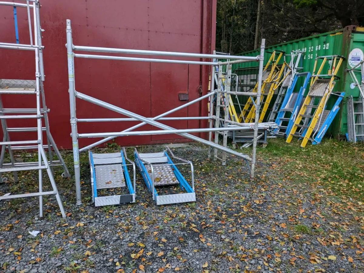 Scaffolding tower - Image 2