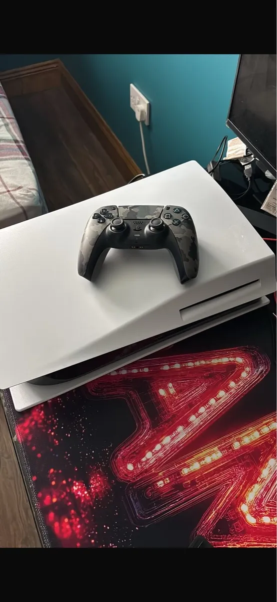 Ps 5  & games - Image 3