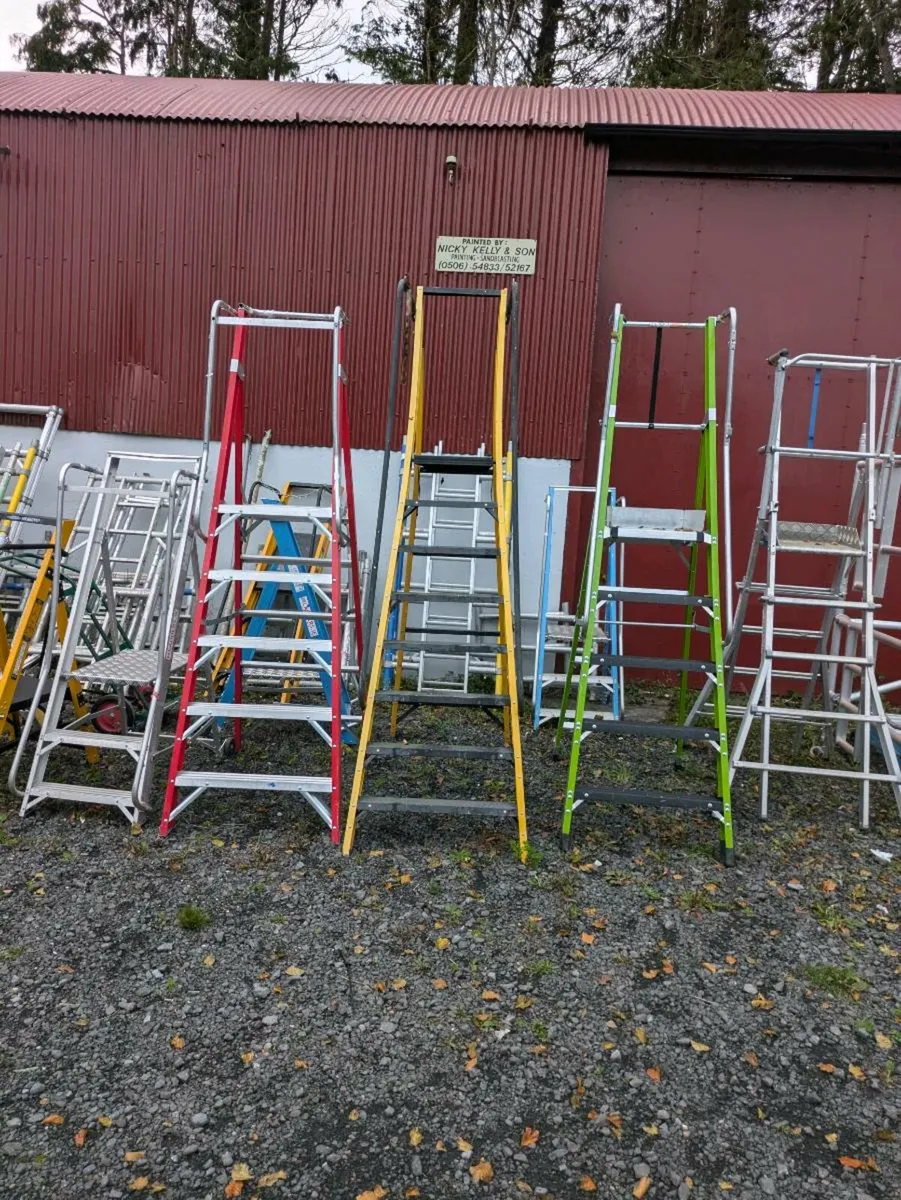Platform ladders - Image 1